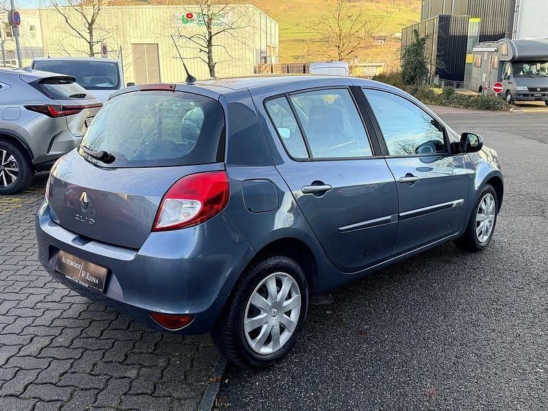 Gebraucht Renault Clio II Dynamique 112 PS (82 kW) 2010 Kleinwagen