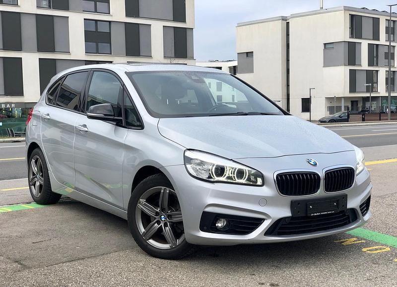 Gebraucht BMW 216 Active Tourer 116 PS (85 kW) 2015 Van / Kleinbus