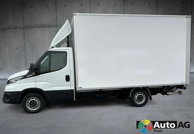 Neu Iveco Daily 155 PS (114 kW) 2025 Weiss Abholung