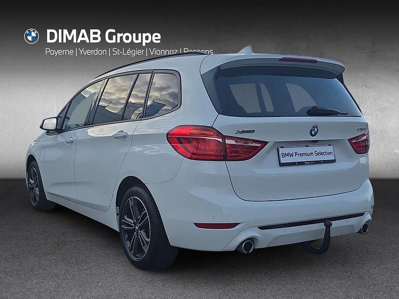 Gebraucht BMW 218 Gran Tourer Advantage 150 PS (110 kW) 2022 Weiss Van / Kleinbus