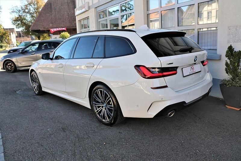 Gebraucht BMW 320e M Sport 204 PS (150 kW) 2022 Kombi