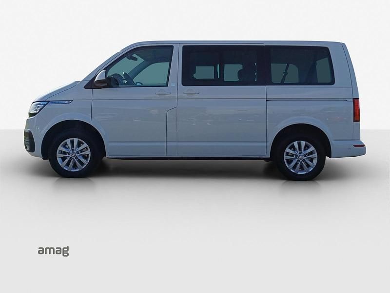 Gebraucht VW Caravelle Comfortline 150 PS (110 kW) 2023 Candyweiss (lb9a) Van / Kleinbus