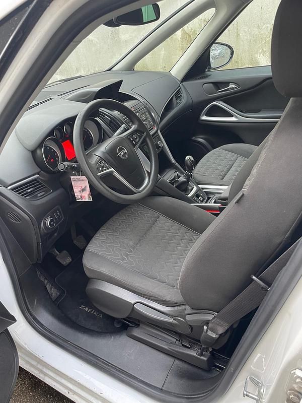 Gebraucht Opel Zafira Tourer Sport 140 PS (102 kW) 2013 Van / Kleinbus