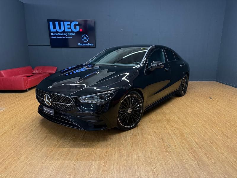 Schwarz Gebraucht 2025 Mercedes CLA200 AMG Limousine | CHF 39’900 (Guter Preis) - Bild 1/4