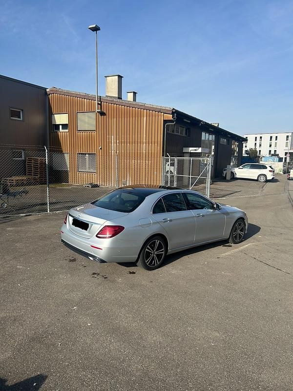 Gebraucht Mercedes E450 Avantgarde 367 PS (269 kW) 2019