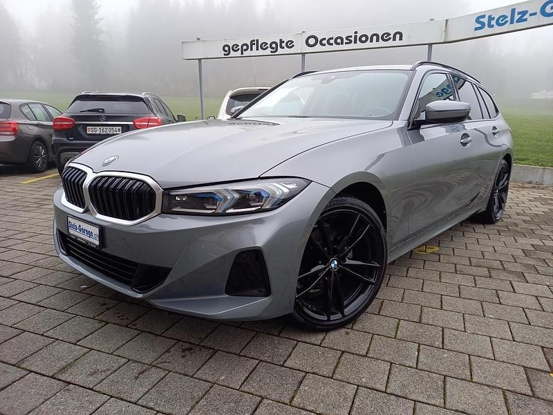 Gebraucht 2022 BMW 320 Shadowline Kombi | CHF 27’800 (Superpreis) - Bild 1/4