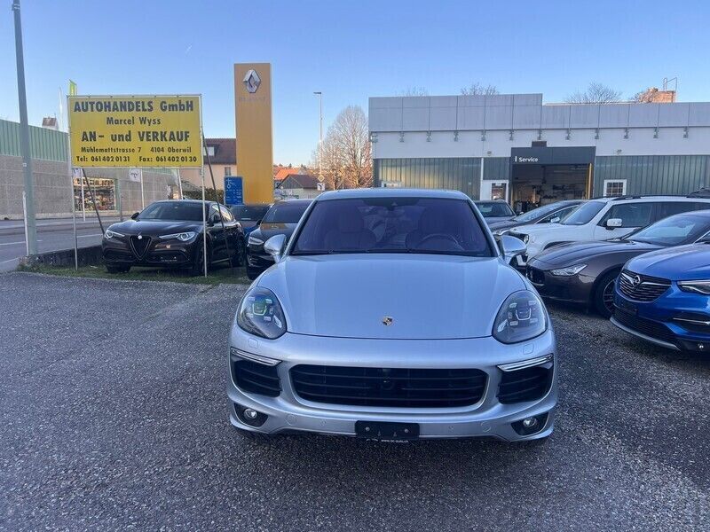 Gebraucht 2016 Porsche Cayenne S E-Hybrid Platinum Edition SUV | CHF 24’900 (Fairer Preis) - Bild 1/4