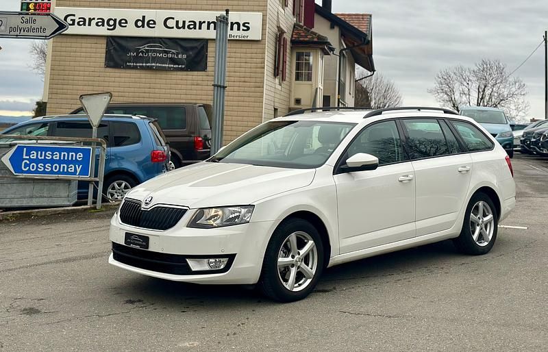 Gebraucht Skoda Octavia Ambition 110 PS (80 kW) 2016 Kleinwagen