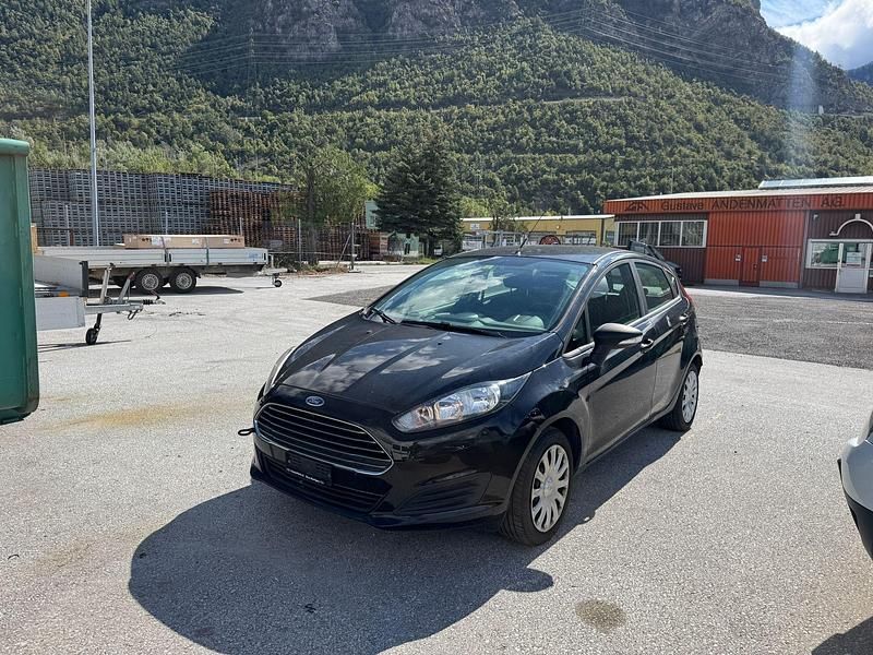 Gebraucht 2015 Ford Fiesta Trend | CHF 1’500 - Bild 1/4