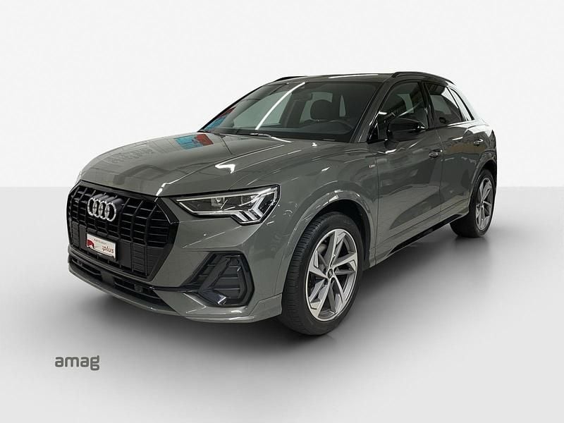 Gris chronos métallisé Gebraucht 2021 Audi Q3 Attraction SUV | CHF 34’990 (Fairer Preis) - Bild 1/4