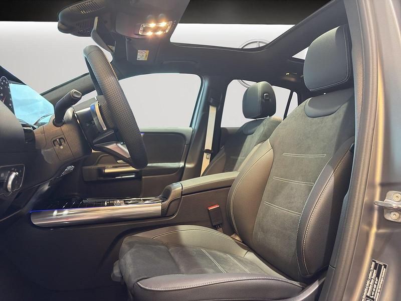 Neu Mercedes GLA250 217 PS (159 kW) 2026 Grau SUV