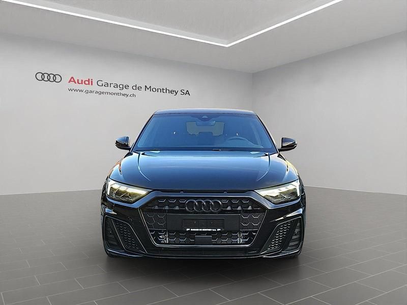 Neu Audi A1 Sportback Attraction 115 PS (84 kW) 2025 Kleinwagen