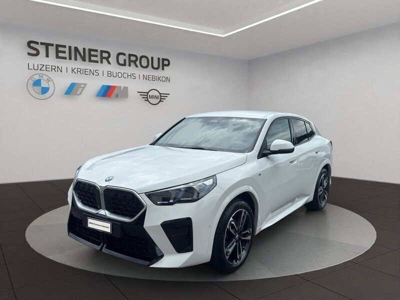 Weiss Gebraucht 2024 BMW X2 M Sport SUV | CHF 42’900 (Etwas zu teuer) - Bild 1/4