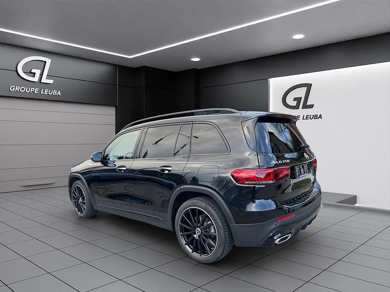 Gebraucht Mercedes GLB250 AMG line 224 PS (164 kW) 2023 Schwarz SUV