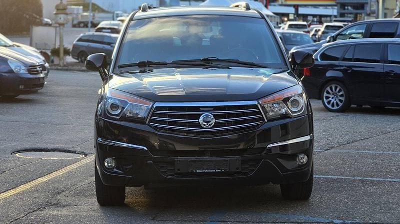 Gebraucht Ssangyong (KGM) Rodius Sapphire 155 PS (114 kW) 2013 Van / Kleinbus