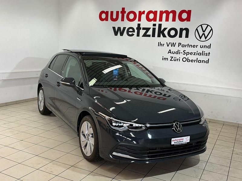 Gebraucht VW Golf VIII Style 150 PS (110 kW) 2020 Grau Limousine