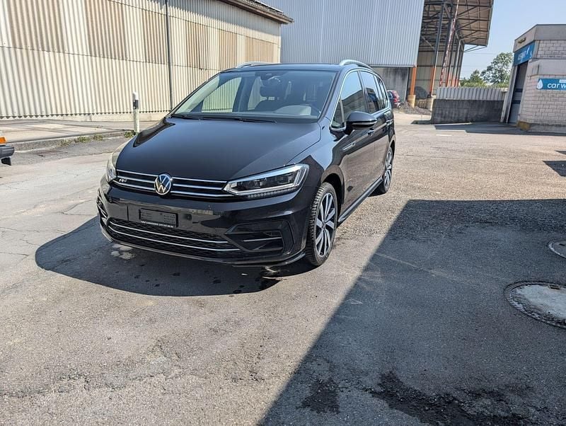 Gebraucht VW Touran Highline 150 PS (110 kW) 2024 Van / Kleinbus