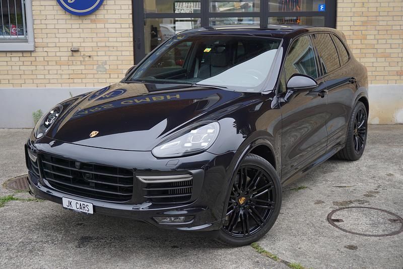 Gebraucht Porsche Cayenne 440 PS (323 kW) 2016 SUV