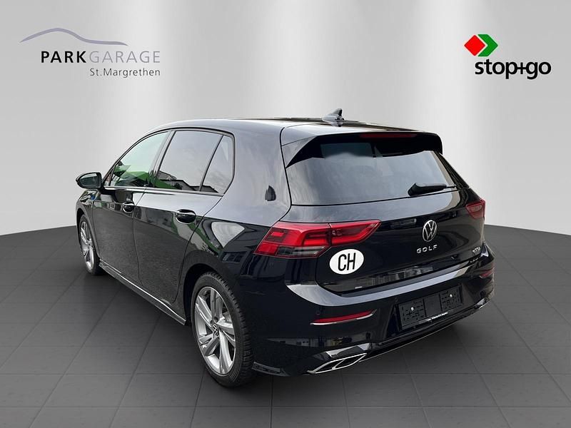 Gebraucht VW Golf VIII R-line 150 PS (110 kW) 2023 Schwarz Limousine