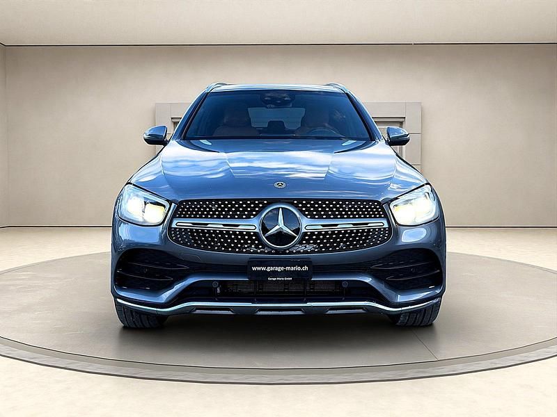 Gebraucht Mercedes GLC300e AMG line 258 PS (189 kW) 2020 SUV