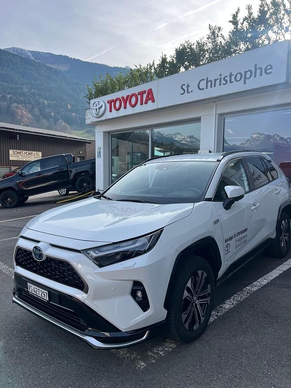 Gebraucht Toyota RAV4 Hybrid Premium 306 PS (225 kW) 2023 SUV