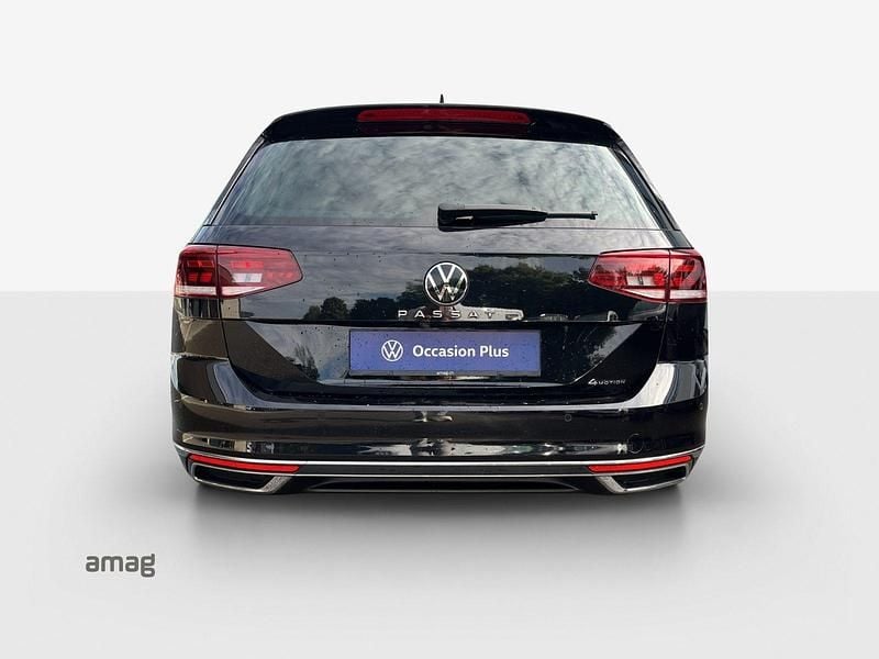 Gebraucht VW Passat Elegance 200 PS (147 kW) 2023 Deepblack perleffekt Kombi
