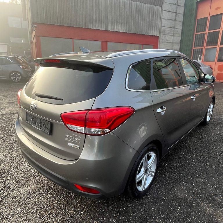 Gebraucht Kia Carens 141 PS (103 kW) 2018 Van / Kleinbus