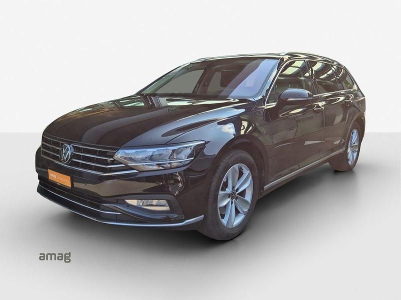 Deepblack perleffekt Gebraucht 2023 VW Passat Elegance Kombi | CHF 26’401 (Guter Preis) - Bild 1/4