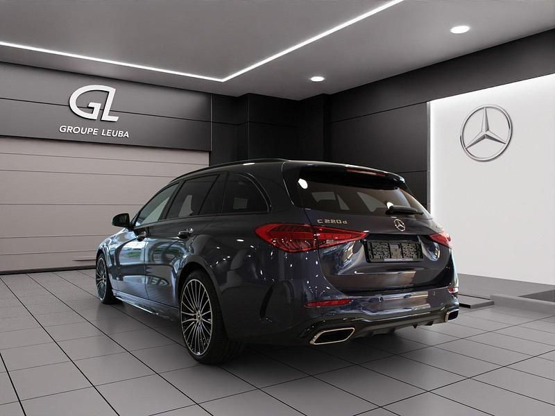 Gebraucht Mercedes C220 197 PS (144 kW) 2025 Blau Kombi