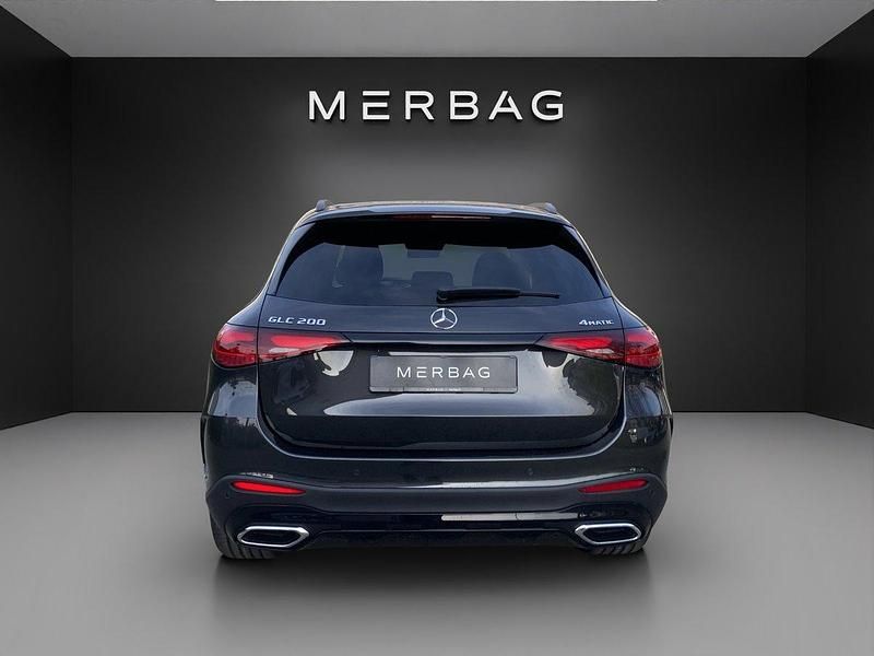 Neu Mercedes GLC200 204 PS (150 kW) 2025 Grau SUV