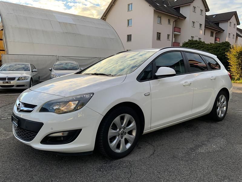 Gebraucht Opel Astra drive 136 PS (100 kW) 2015