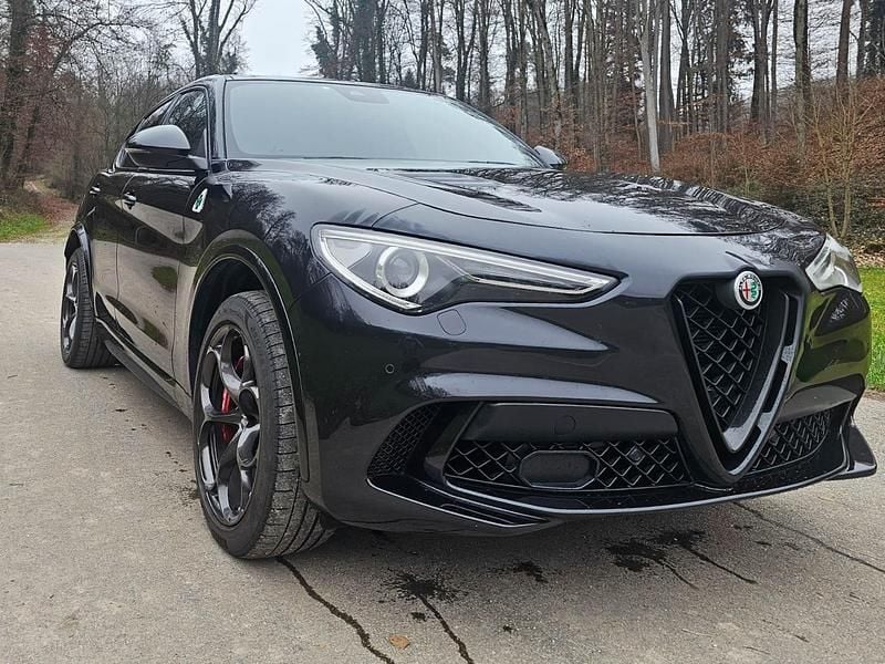 Gebraucht 2022 Alfa Romeo Stelvio Quadrifoglio SUV | CHF 56’900 (Fairer Preis) - Bild 1/4