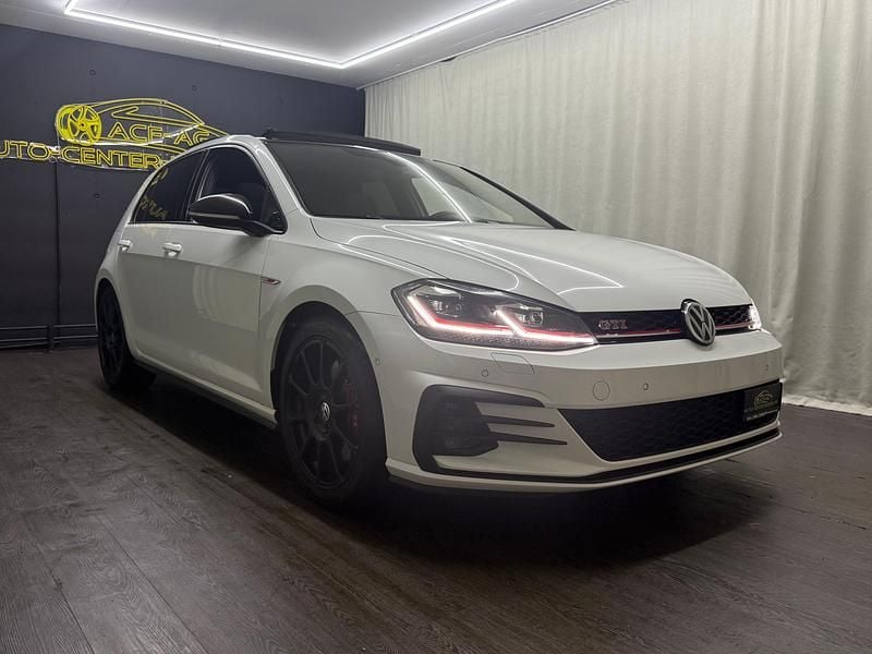 Gebraucht VW Golf VII GTI 245 PS (180 kW) 2019 Weiss Limousine