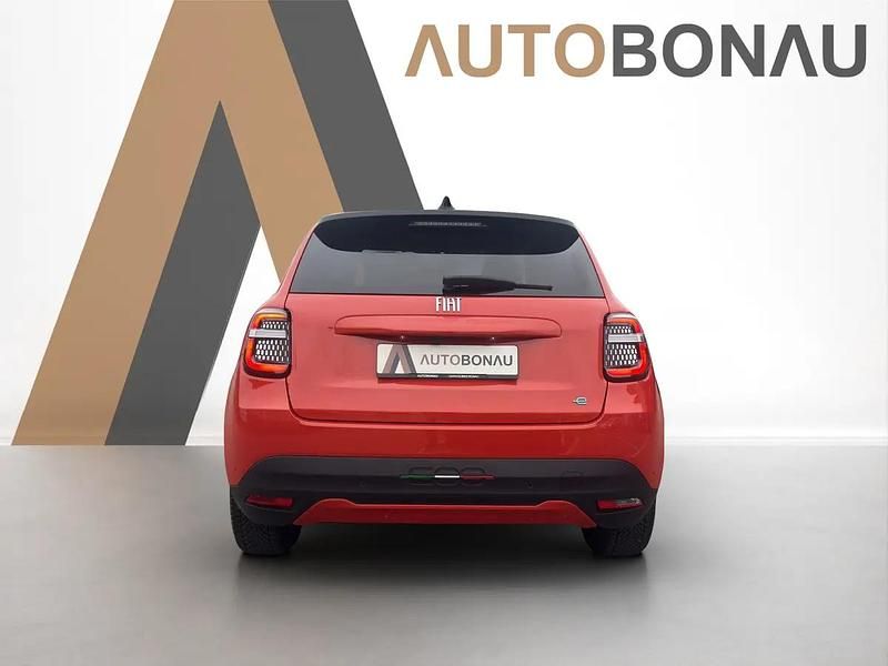 Neu Fiat 600 La Prima 114 kW (156 PS) 2025 Orange SUV