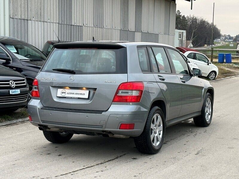 Gebraucht Mercedes GLK250 204 PS (150 kW) 2011 SUV