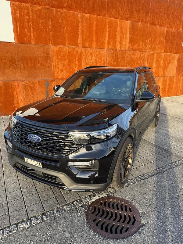Gebraucht Ford Explorer ST-Line 457 PS (336 kW) 2024 SUV