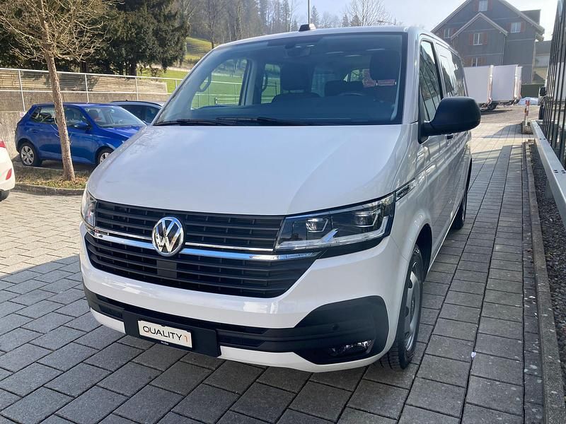 Gebraucht VW Multivan Trendline 150 PS (110 kW) 2021 Van