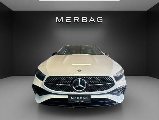Neu Mercedes A200 Night 163 PS (119 kW) 2025 Weiss Limousine