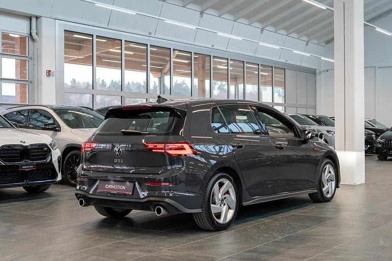 Gebraucht VW Golf VIII GTI 245 PS (180 kW) 2022 Limousine