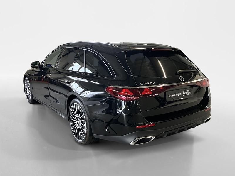 Gebraucht Mercedes E220 AMG line 220 PS (161 kW) 2024 Schwarz Kombi