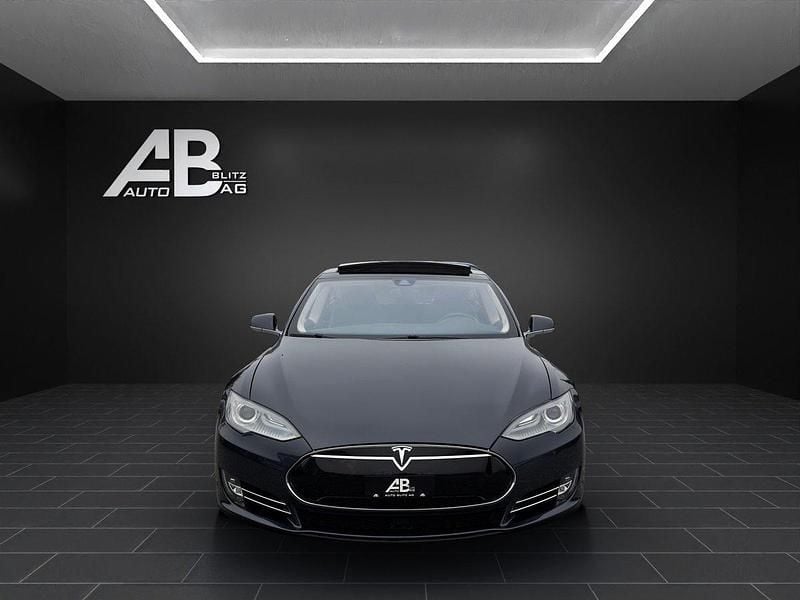 Gebraucht 2015 Tesla Model S Kleinwagen | CHF 16’880 (Guter Preis) - Bild 1/4