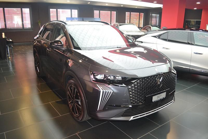 Neu DS Automobiles DS7 Crossback 300 PS (220 kW) 2025 SUV