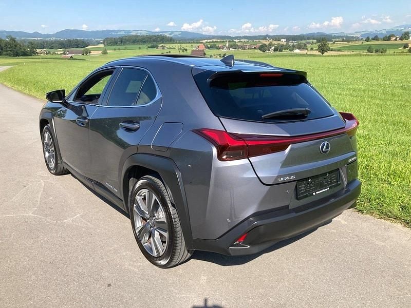 Gebraucht Lexus UX 300e 150 kW (204 PS) 2021 SUV