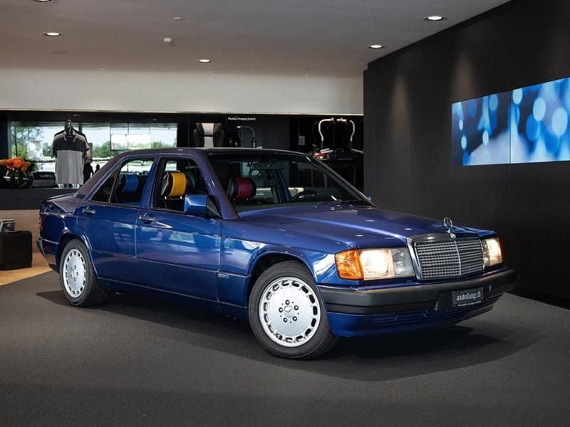 Gebraucht Mercedes 190 Avantgarde 132 PS (97 kW) 1992 Blau Limousine