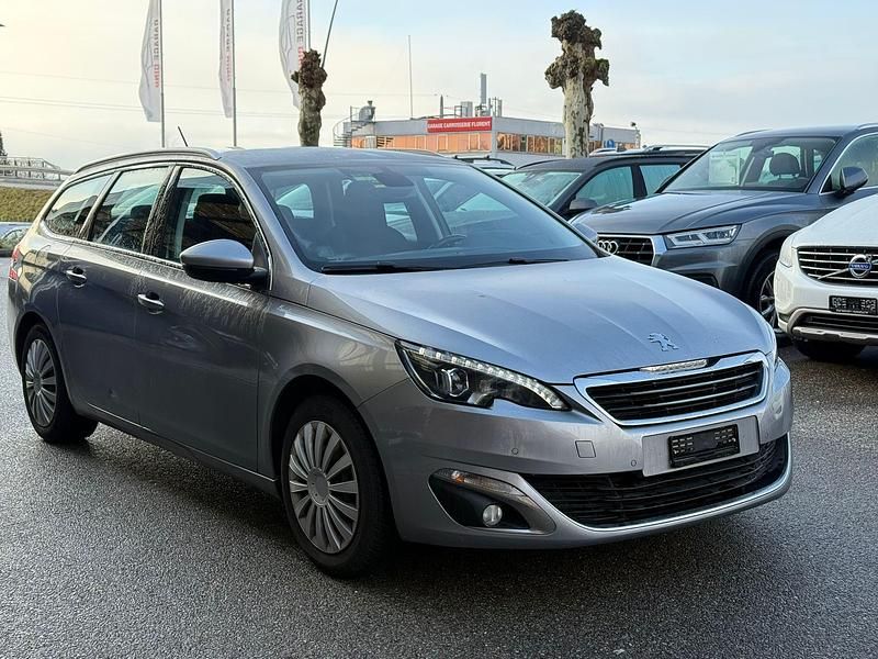 Gebraucht Peugeot 308 SW Active 131 PS (96 kW) 2015 Kombi