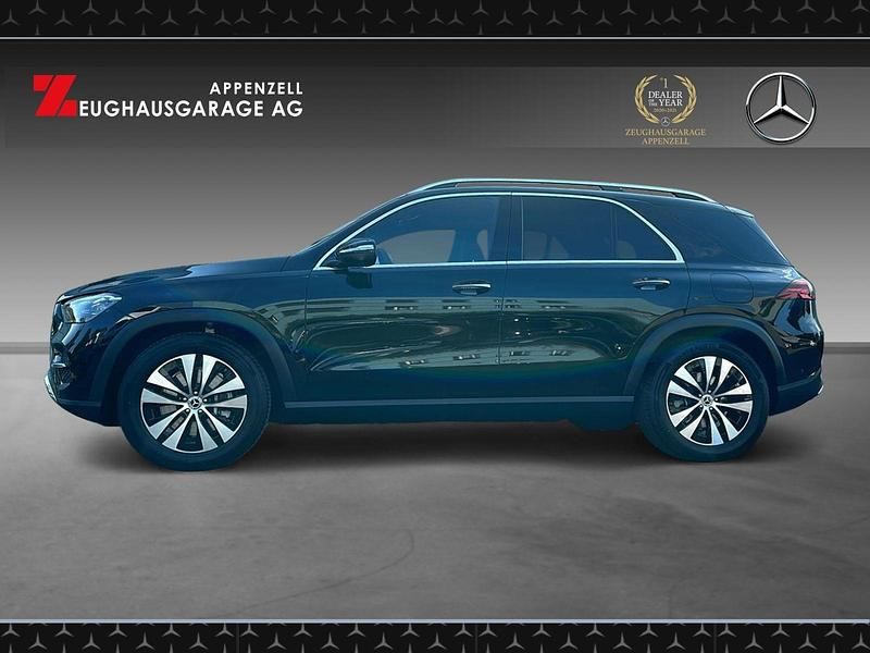 Gebraucht Mercedes GLE400 252 PS (185 kW) 2024 Schwarz SUV