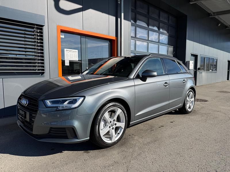 Gebraucht Audi A3 Sport 150 PS (110 kW) 2019 Limousine