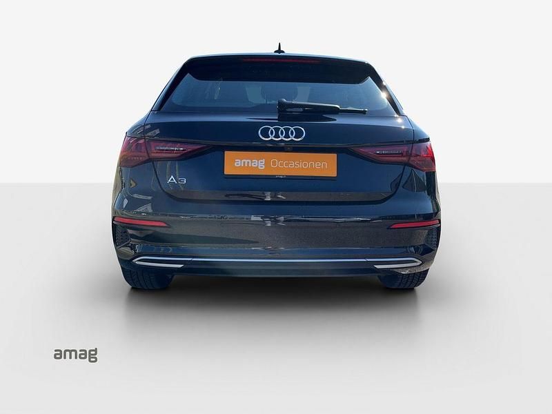 Gebraucht Audi A3 Design 150 PS (110 kW) 2024 Limousine