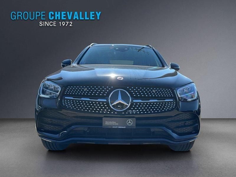 Gebraucht Mercedes GLC300e AMG line 319 PS (234 kW) 2022 Schwarz SUV