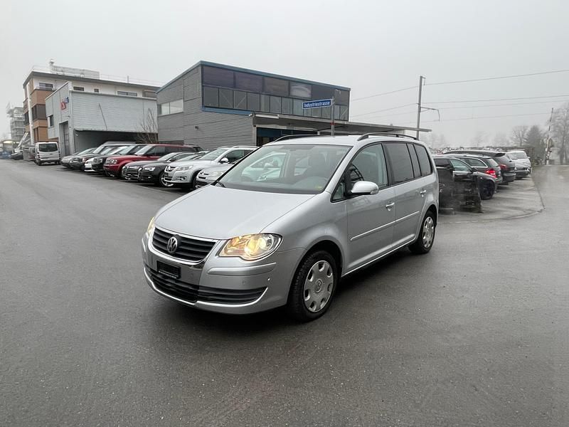 Gebraucht 2007 VW Touran Trendline Van / Kleinbus | CHF 3’999 (Etwas zu teuer) - Bild 1/4